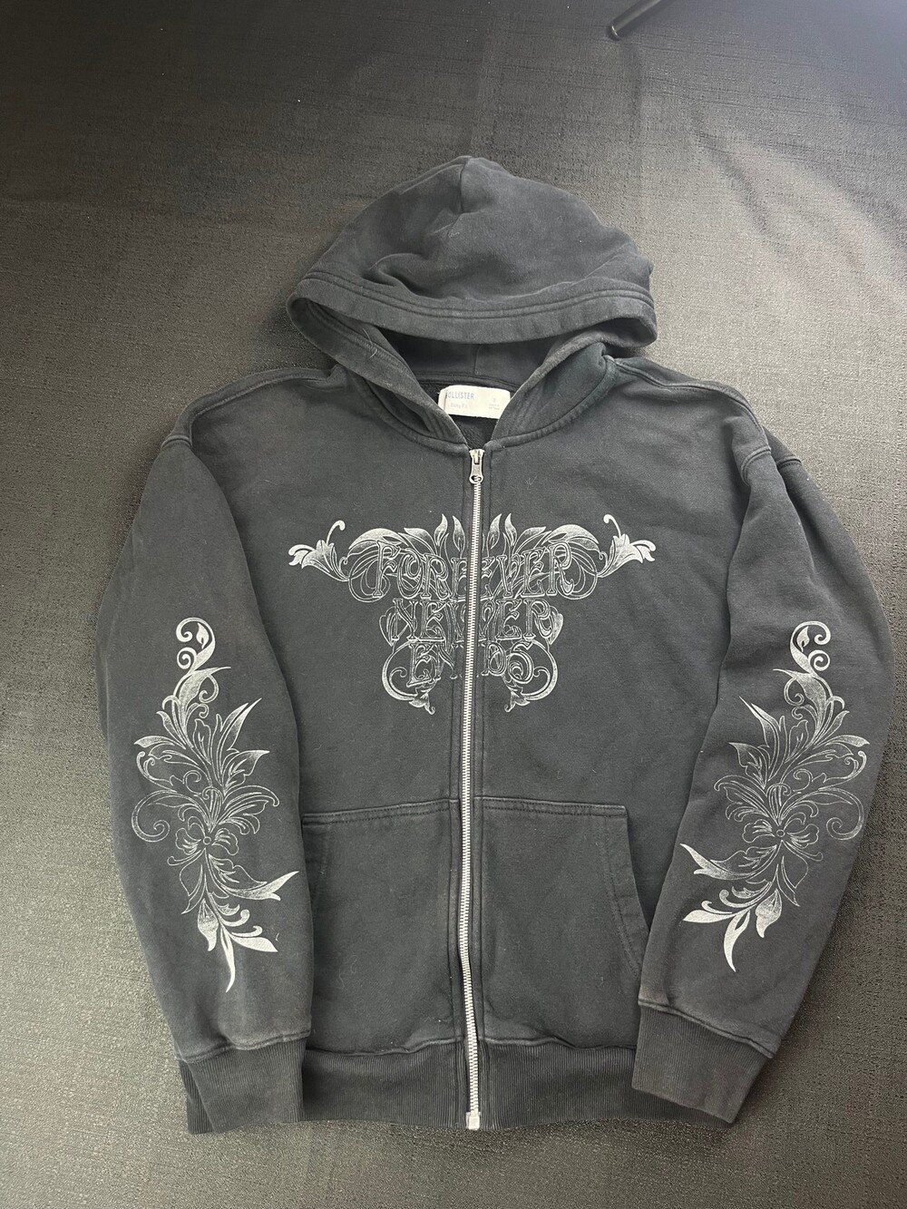Y2K Gothic Boxy Fit Small Black Zip-Up Hoodie Silver Floral Design